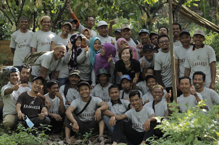 Image of Krakakoa farmer graduation