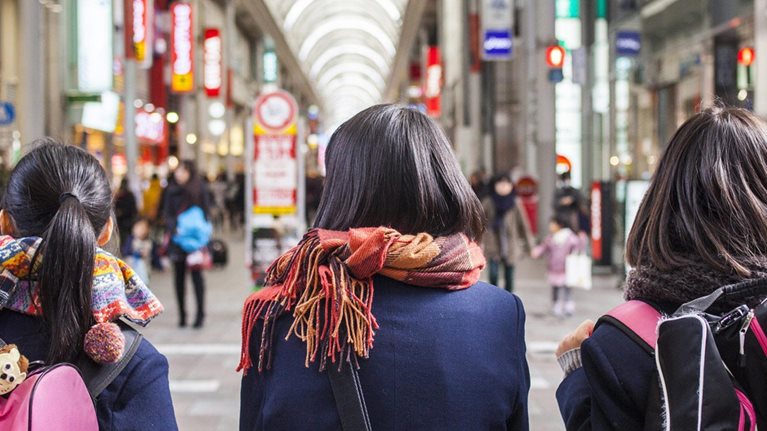 Meeting-millennials-where-they-shop-1536x1536-250_Standard