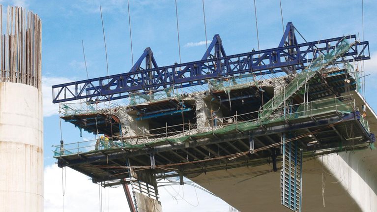 A_risk-management_approach_to_a_successful_infrastructure_project_Original