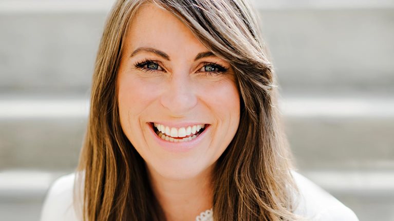 Headshot of Jennifer Moss