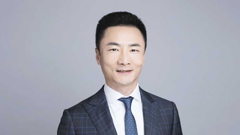 Headshot of Ren Huichuan