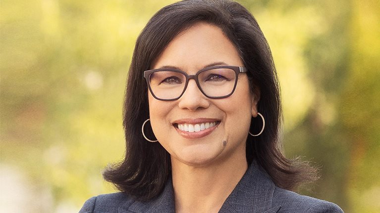 Diane Hoskins headshot