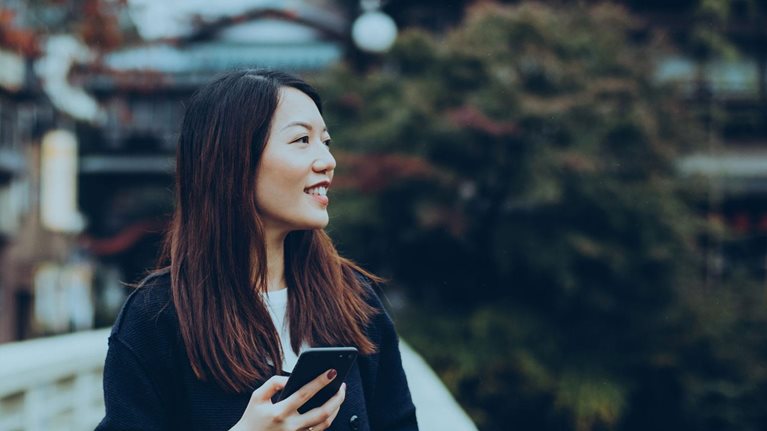 Japan at a crossroads: The 4G to 5G (r)evolution