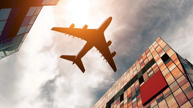 Operating airlines long haul routes